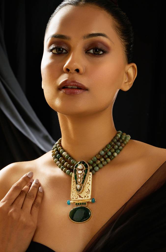 Cream Essence Fusion Beaded Necklace : JBRITINKS14