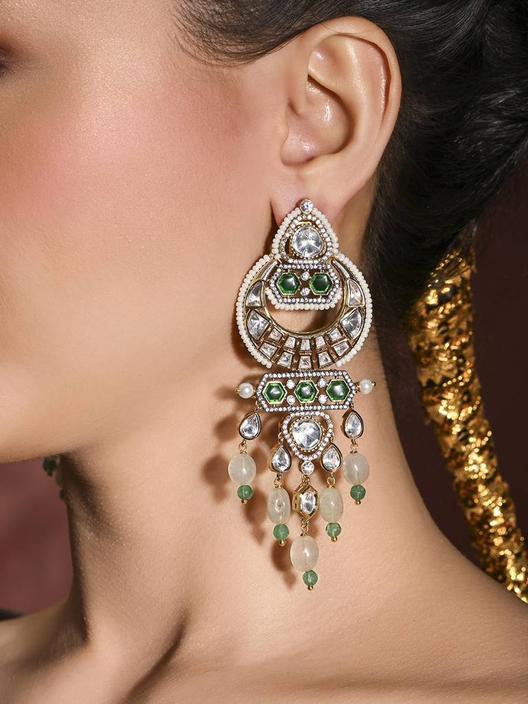 Dazzling Dangler Earrings : JBRMR24ER17