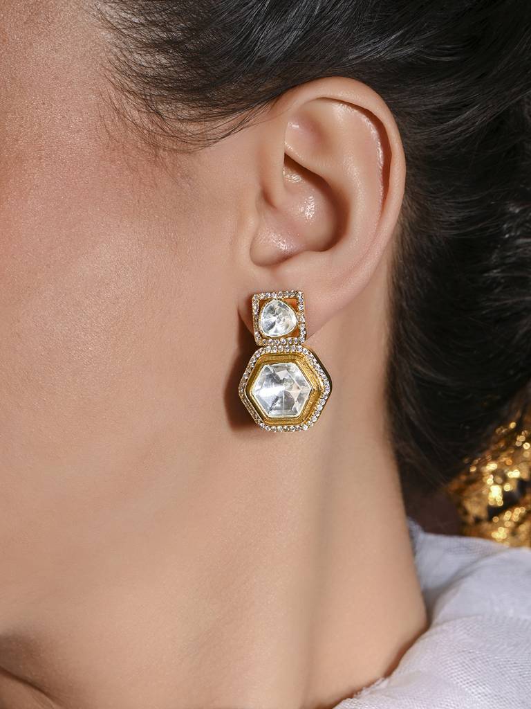 Golden Glam Dangler Earrings : JBRMR24ER22