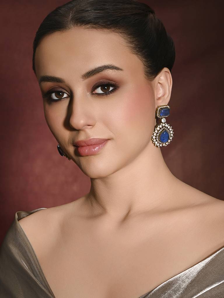 Bedazzling Blue Dangler Earrings : JBRMR24ER24
