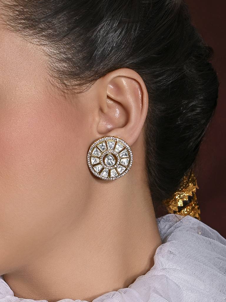 Golden Glam Stud Earrings : JBRMR24ER27