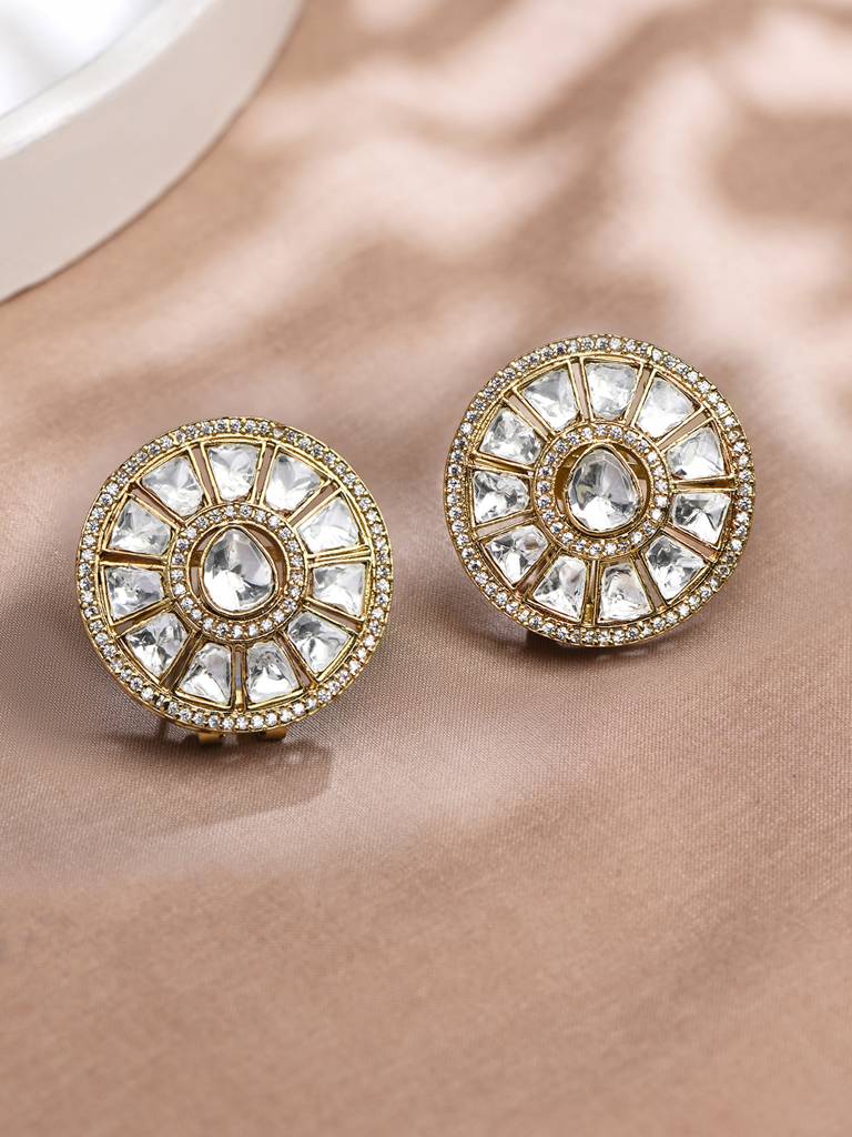 Golden Glam Stud Earrings : JBRMR24ER27