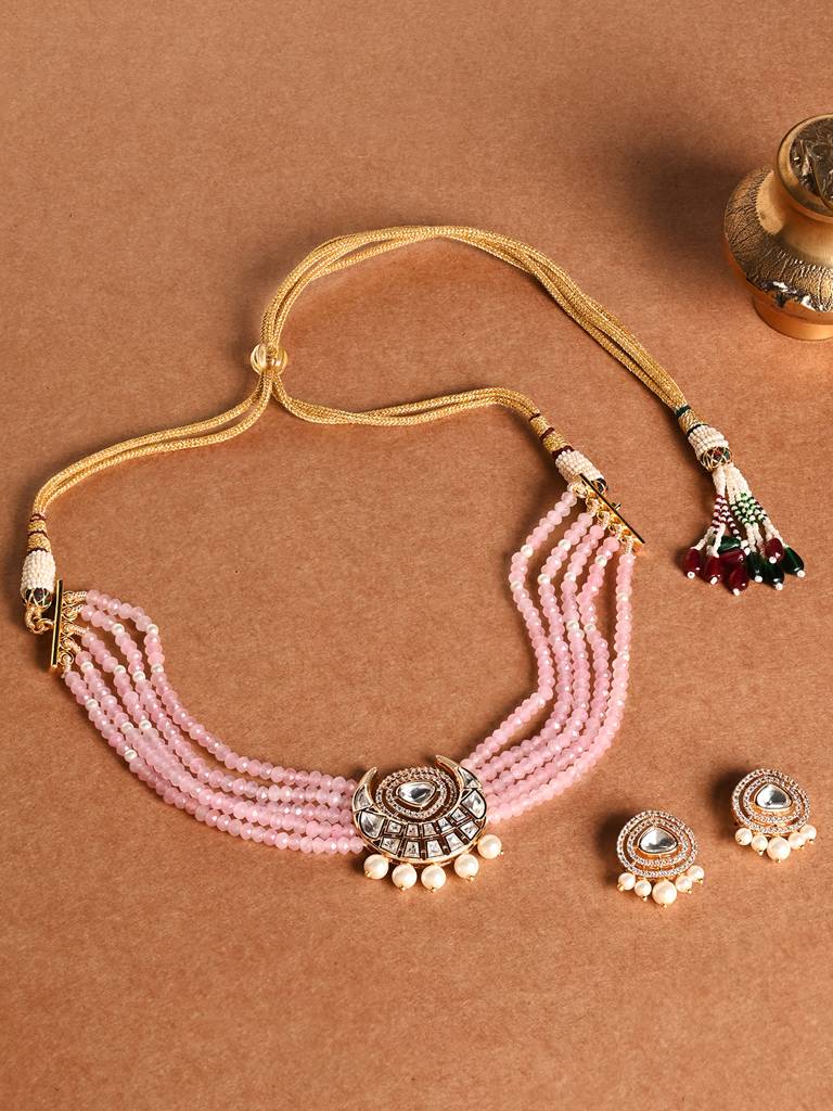 Scintillating Pink Beaded Choker With Earrings : JBRMR24NKS45