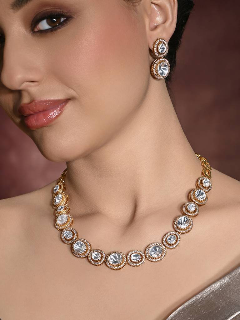 Glimmer Necklace With Earrings : JBRMR24NKS84