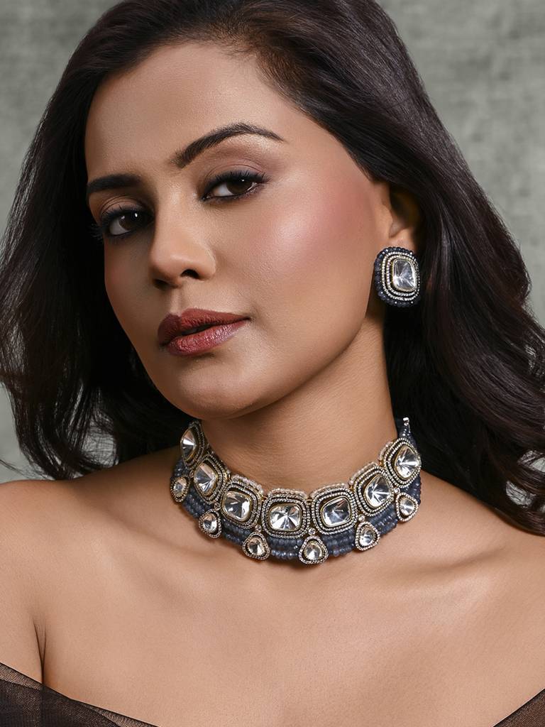 Heartfelt Choker With Earrings : JBRMR24NKS85