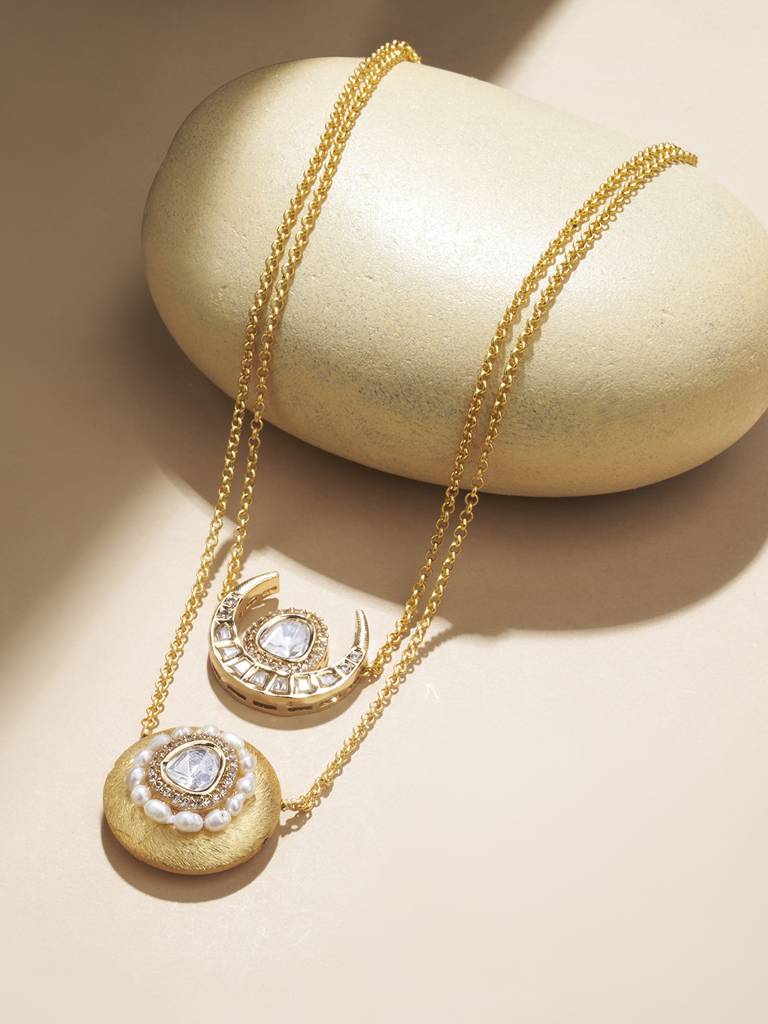 Iridescent Pearl Necklace : JBRNK6FB24