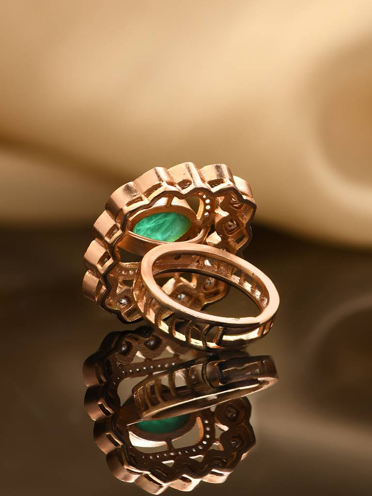 Luminous Emerald Ring : JBRRG12FB24