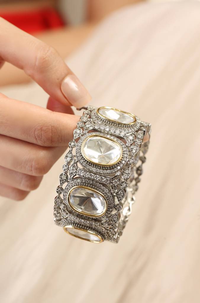 Majestic Shine Bangle : JBRSSBR71