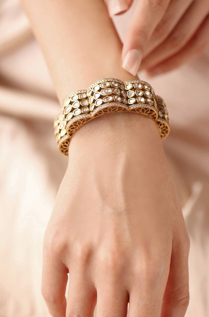 Floral Bloom Bangle : JBRSSBR78