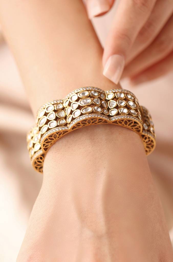 Floral Bloom Bangle : JBRSSBR78