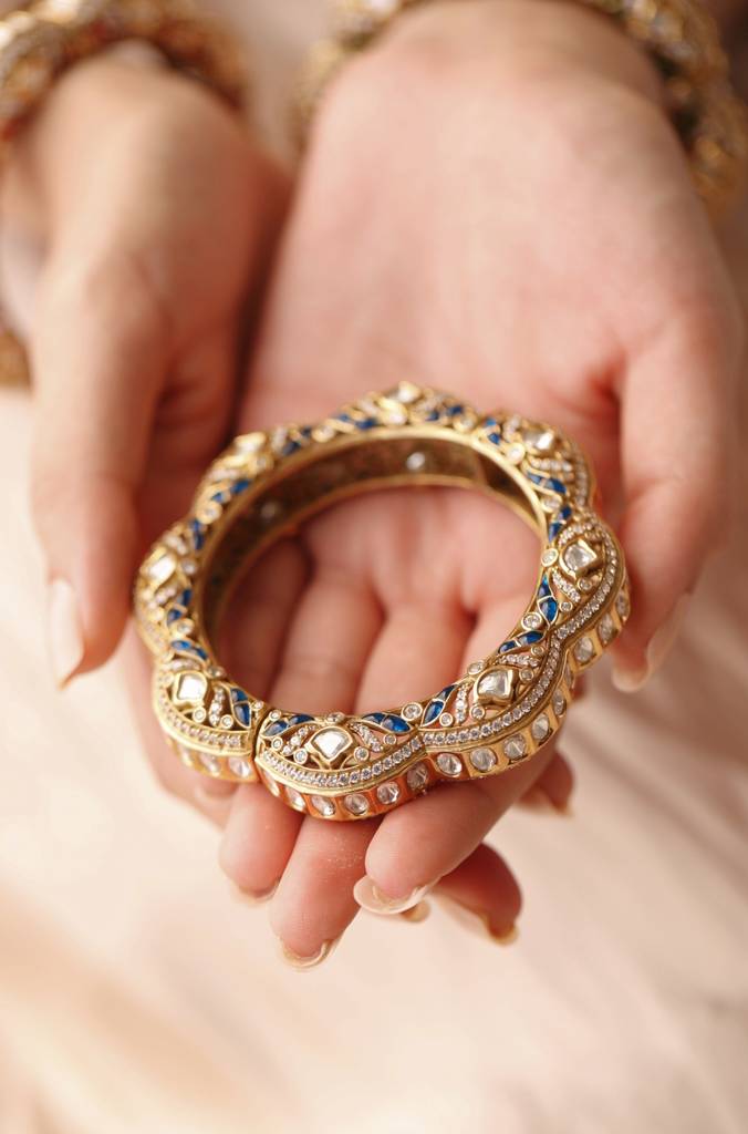 Antique Opulence Bangle (Single) : JBRSSBR95