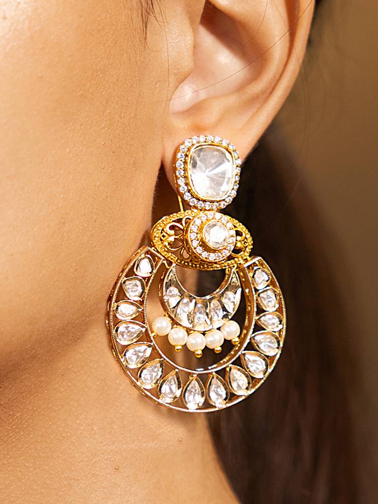 Radiant Golden Glow Earrings : JBRSSER119