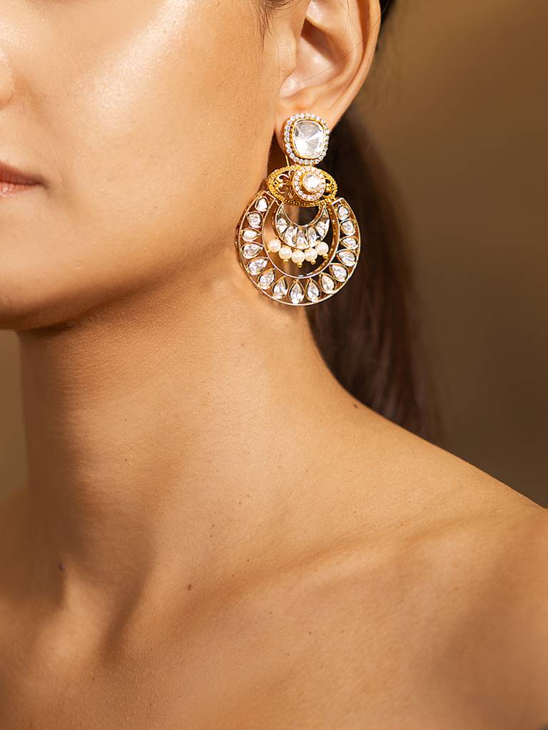 Radiant Golden Glow Earrings : JBRSSER119