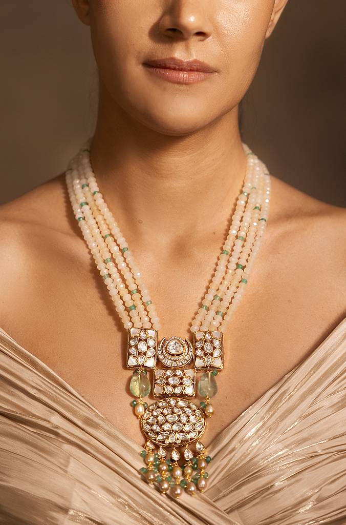 Stylish Golden, Green, Offwhite Necklace : JBRSSNK148