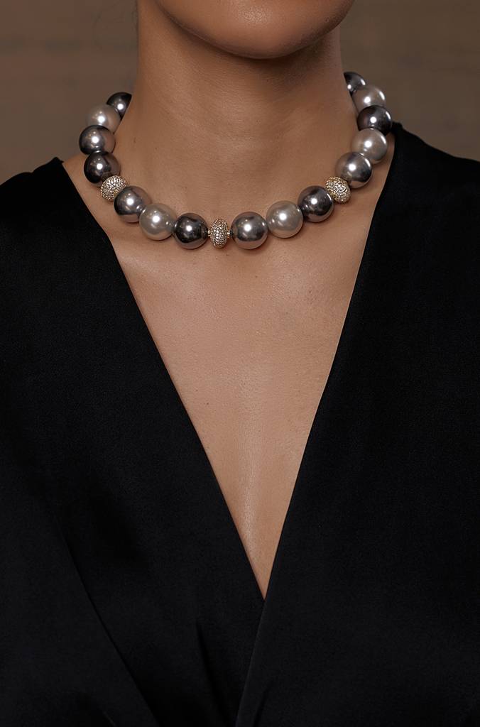 Shades Of Silver Pearl Loop Necklace : JBRSSNK162