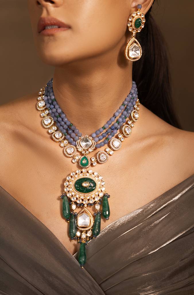 Enchanting Blue-Golden Elegance Necklace Set : JBRSSNK200