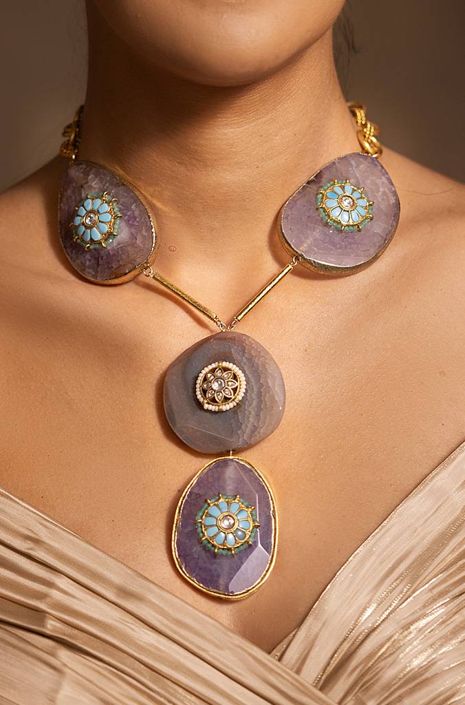 Elegant Golden, Grey Necklace : JBRSSNK245