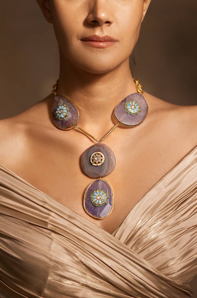 Elegant Golden, Grey Necklace : JBRSSNK245