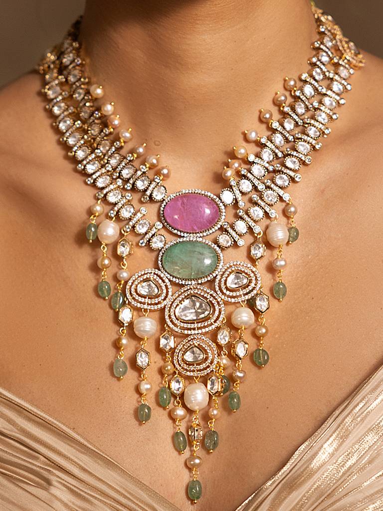 Stylish Pink-Golden-Green Necklace : JBRSSNK261