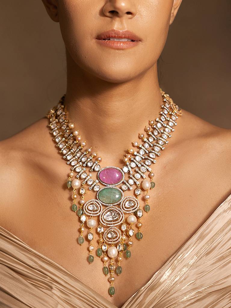 Stylish Pink-Golden-Green Necklace : JBRSSNK261