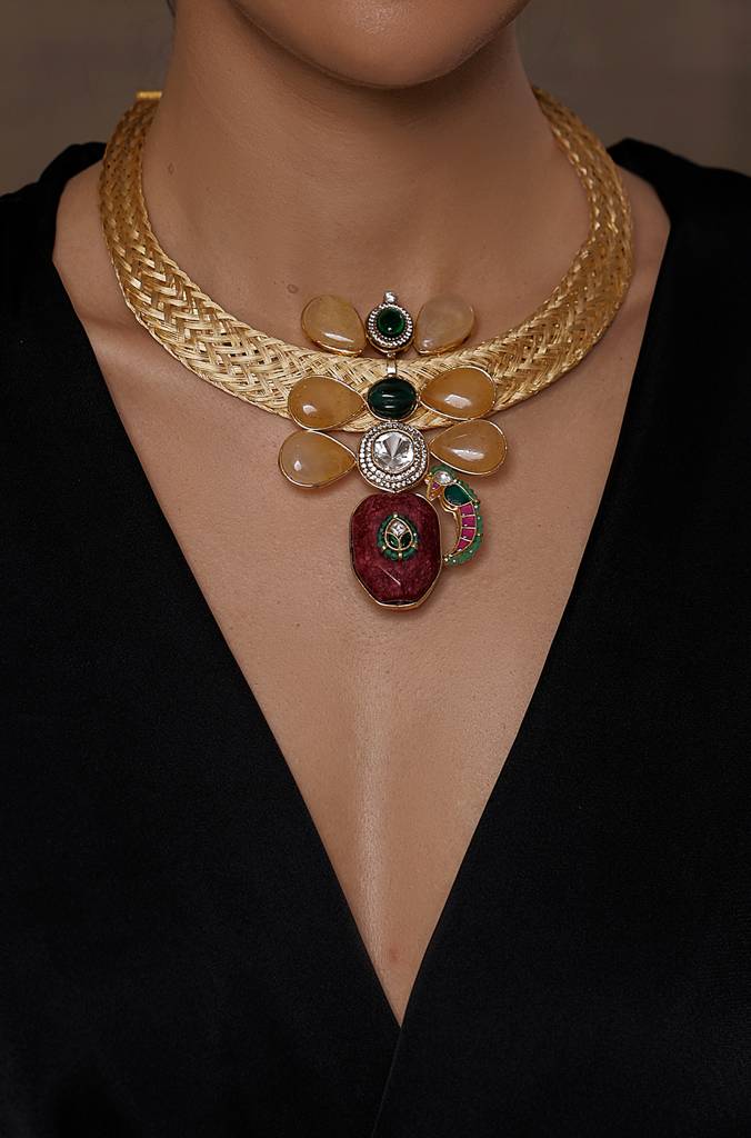 Regal Splendor Collar : JBRSSNK266