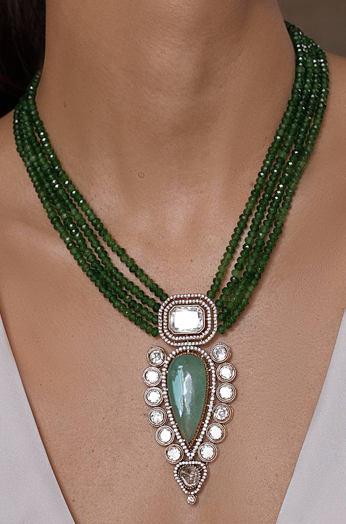 Green Indo-Western Necklace : JBRSSNK335