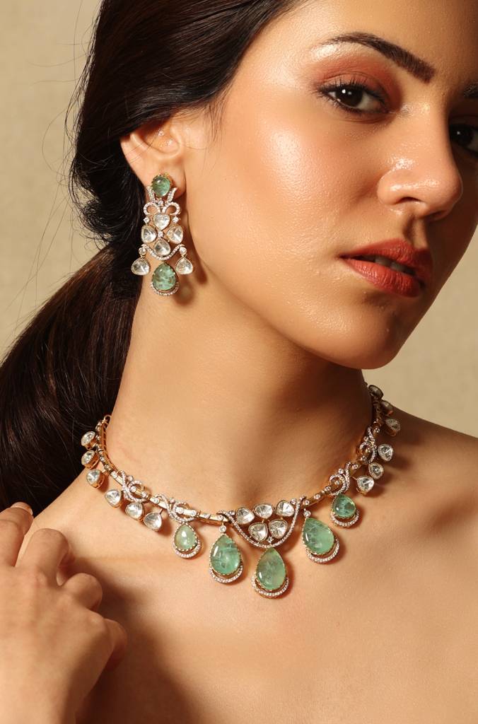 Emerald Dewdrops Necklace Set : JBRSSNK507