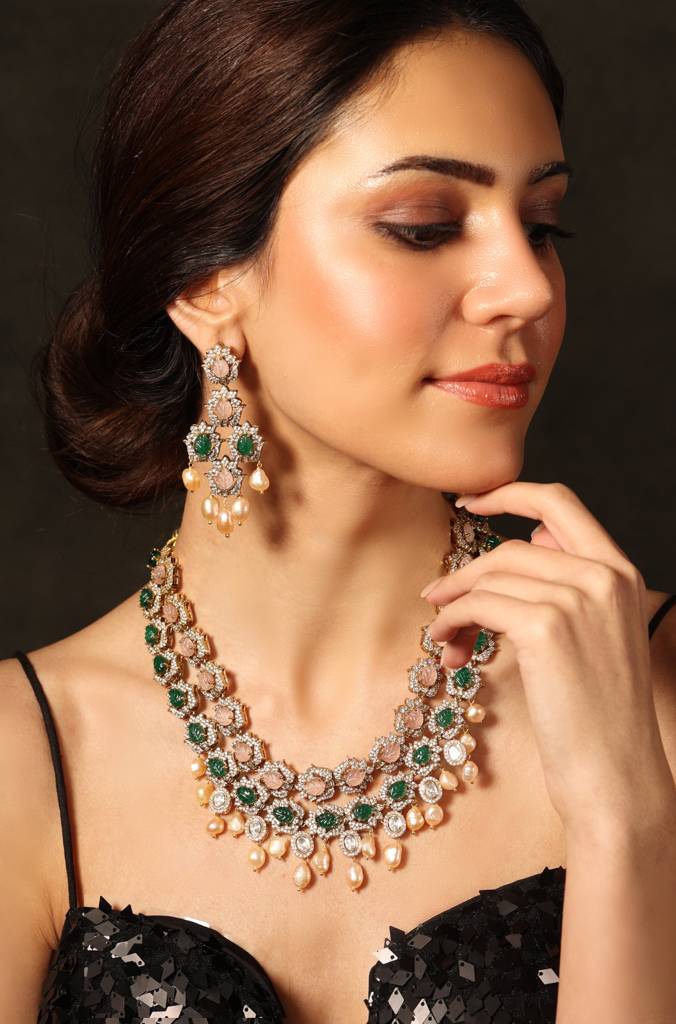 Verdant Lace Necklace Set : JBRSSNK536