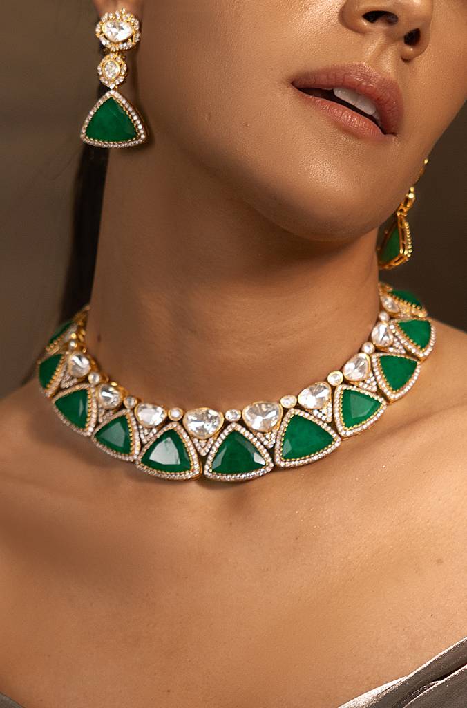 Bohemian Golden-Green Choker Necklace Set : JBRSSNK59