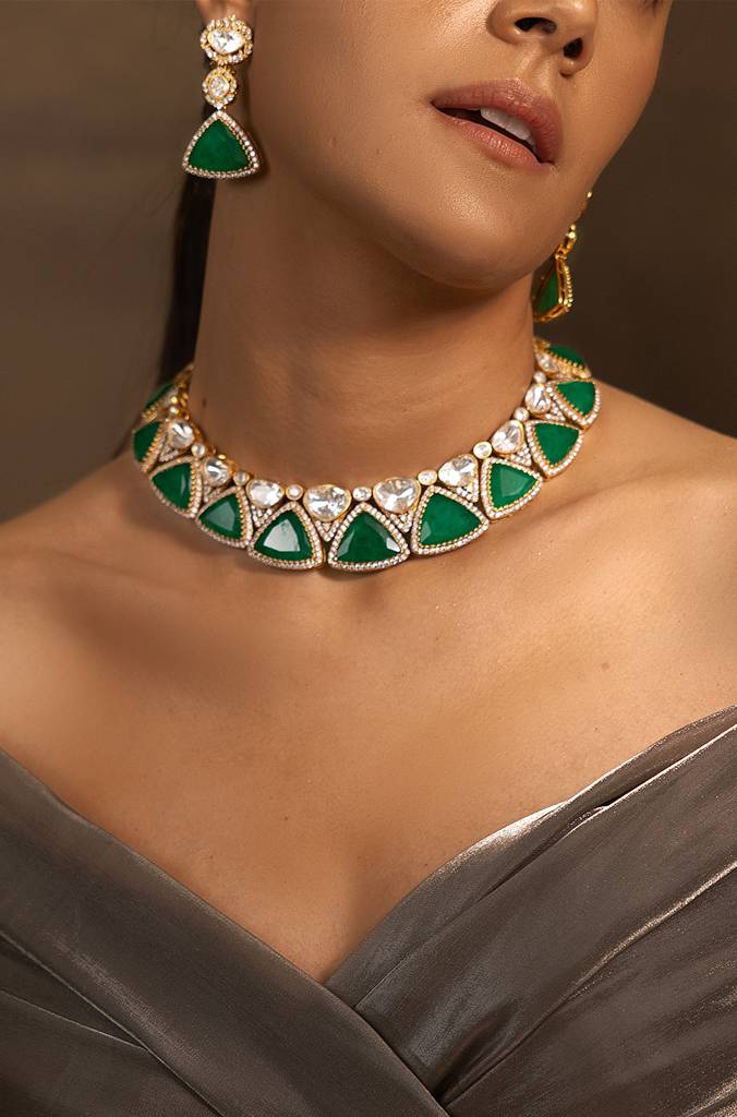 Bohemian Golden-Green Choker Necklace Set : JBRSSNK59