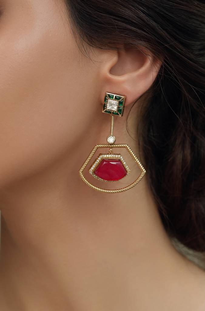 Scarlet Green Drops Earring : JBRTJSER85