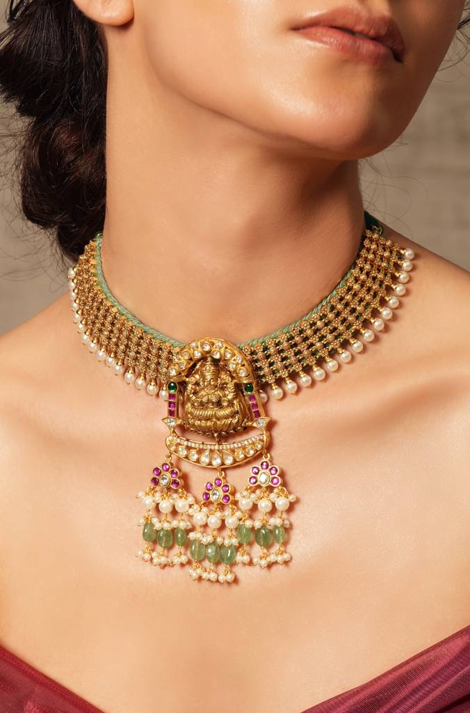 Heritage Grace Temple Choker : JBRTJSNK119