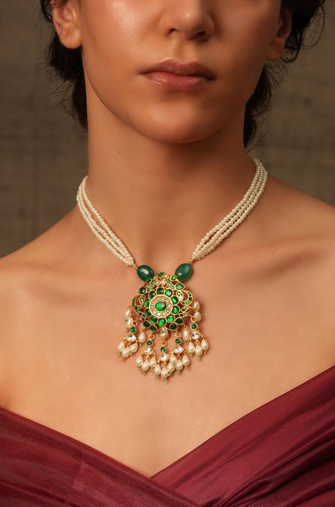 Emerald Frost Beaded Necklace : JBRTJSNK121