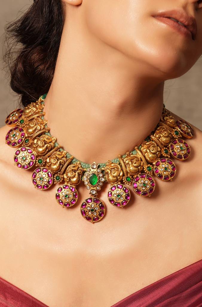 Golden Aura Temple Necklace : JBRTJSNK124