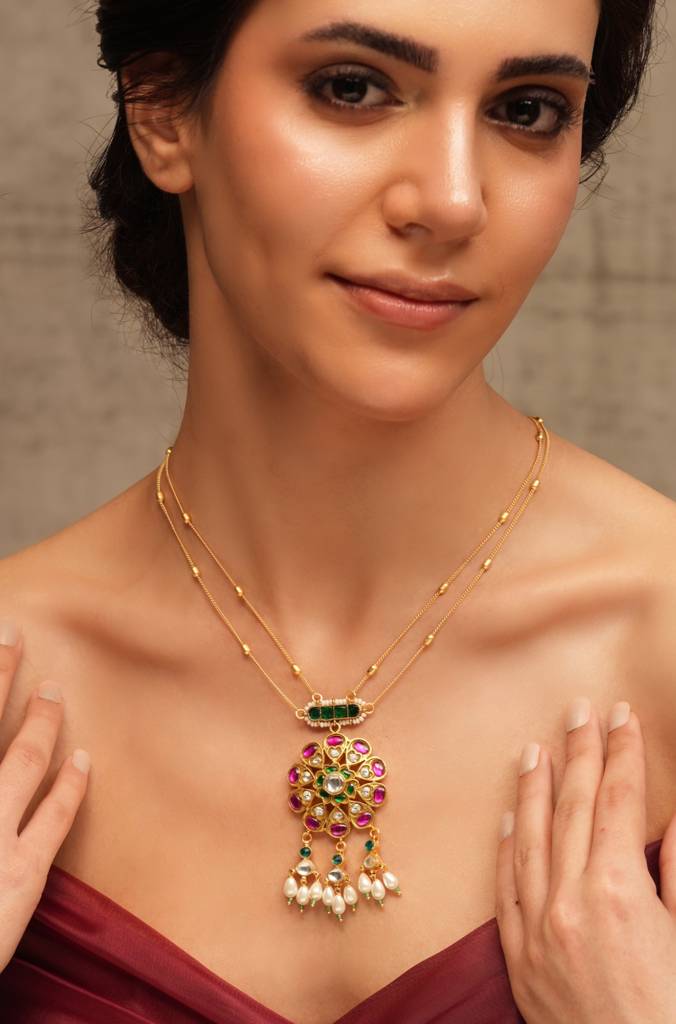 RajaâS Whisper Necklace : JBRTJSNK133