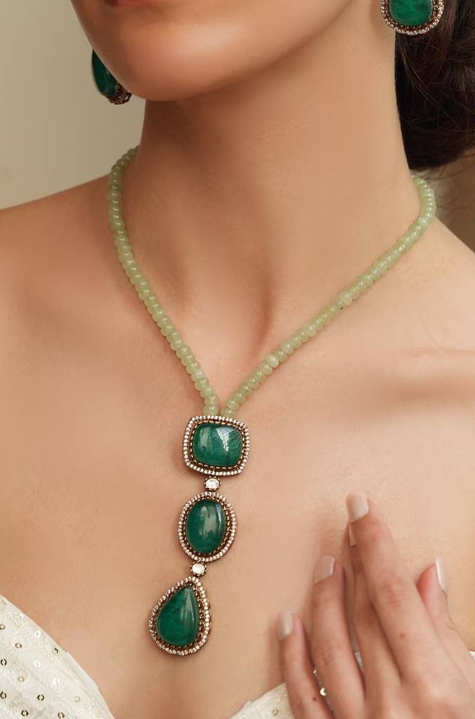 Green Elegance Necklace Set : JBRTJSNKS11