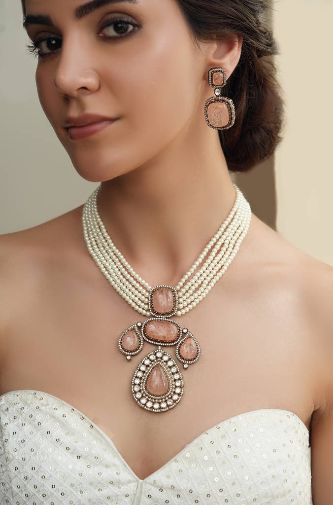 Ivory Bloom Necklace Set : JBRTJSNKS47