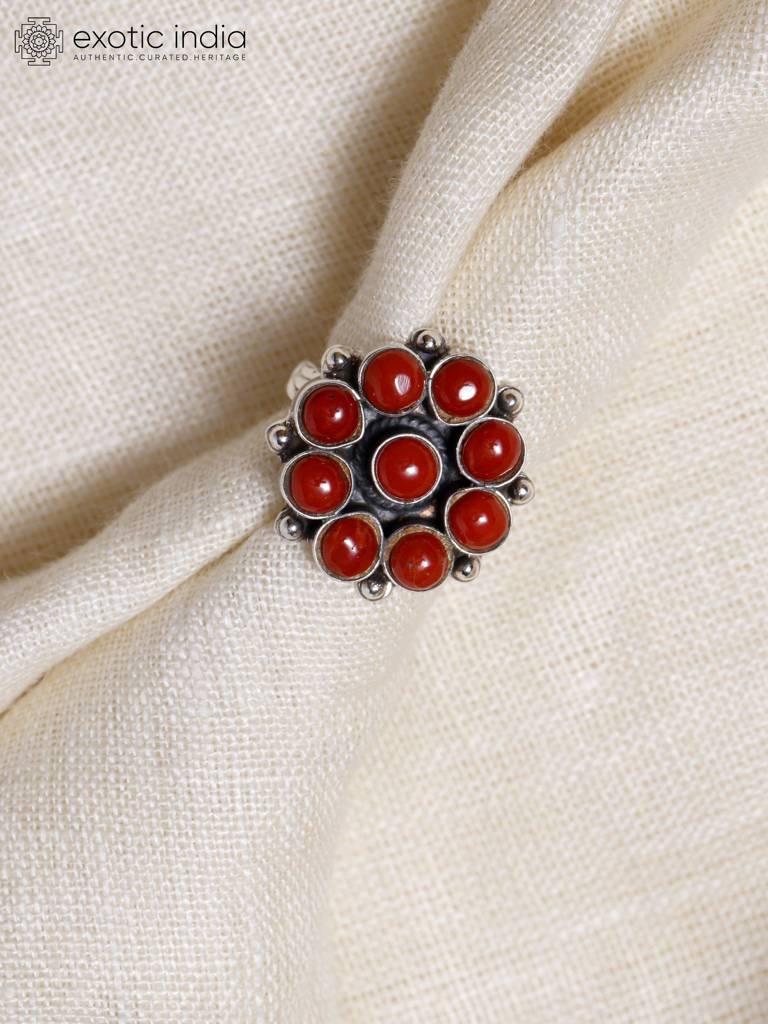 Sterling Silver Ring With Floral Design Coral Gemstone : JR26-6