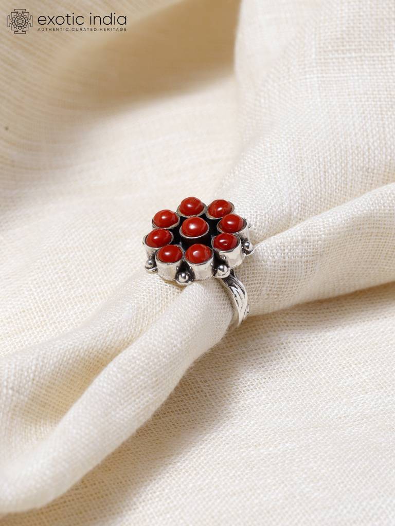 Sterling Silver Ring With Floral Design Coral Gemstone : JR26-6