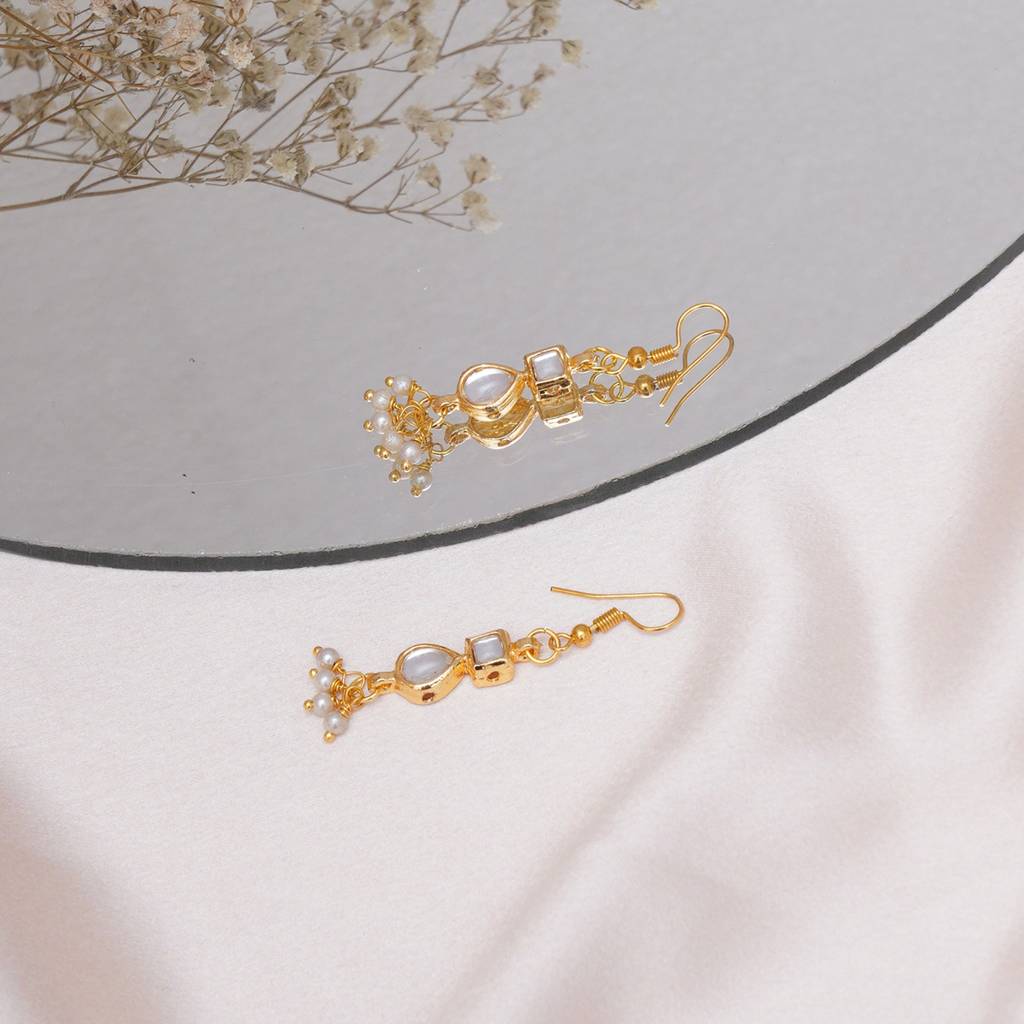 Long Kundan Earrings : RRKDEC22-15