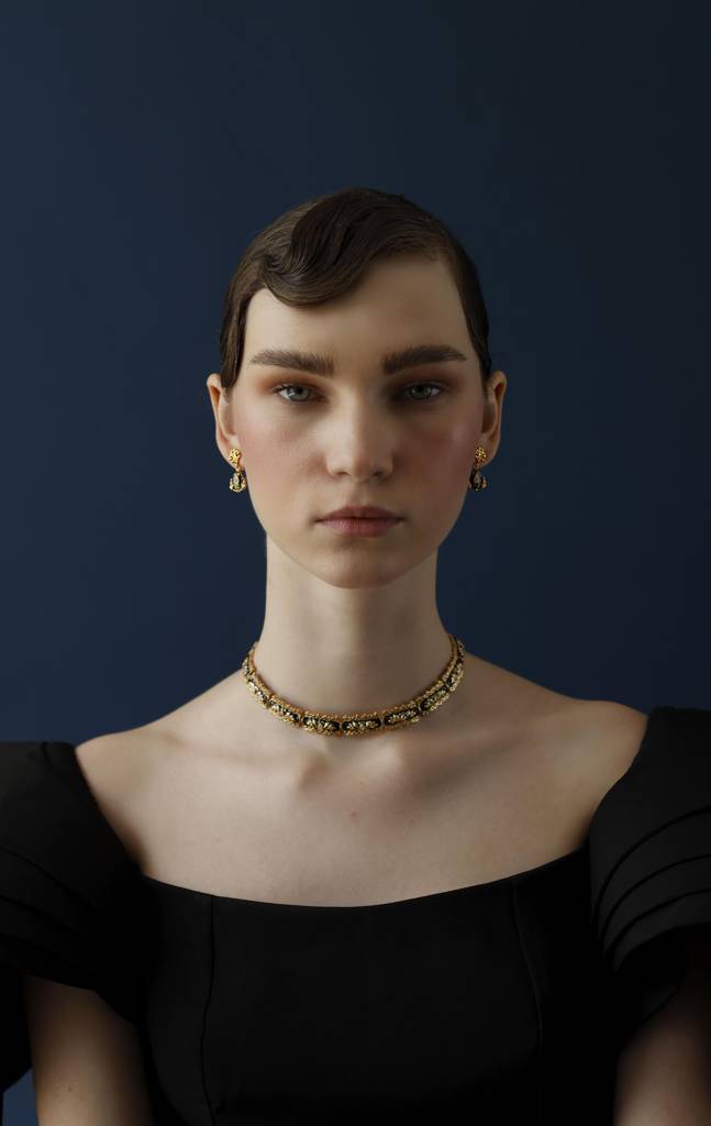 Tiny Black Enamel Drop Earrings : SMBQER06