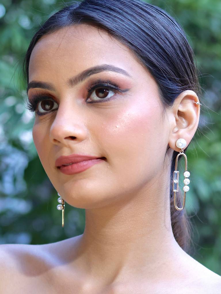 Noah Pearl Earrings : KER275