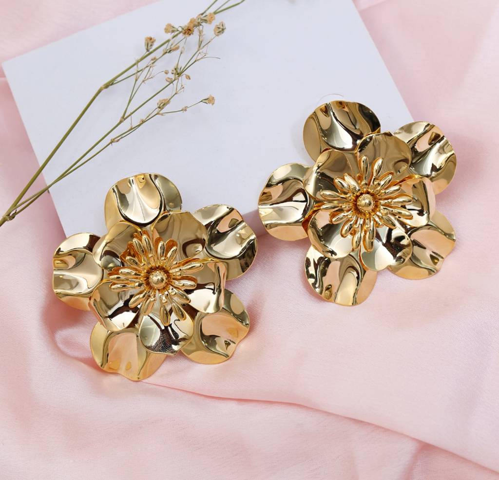 Flower Anti Tarnish Earrings : KER456