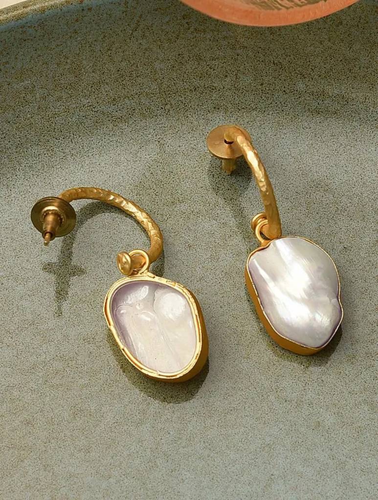 Baroque Fresh Water Pearl Earrings -Kj-Km058 : KJ-KM058