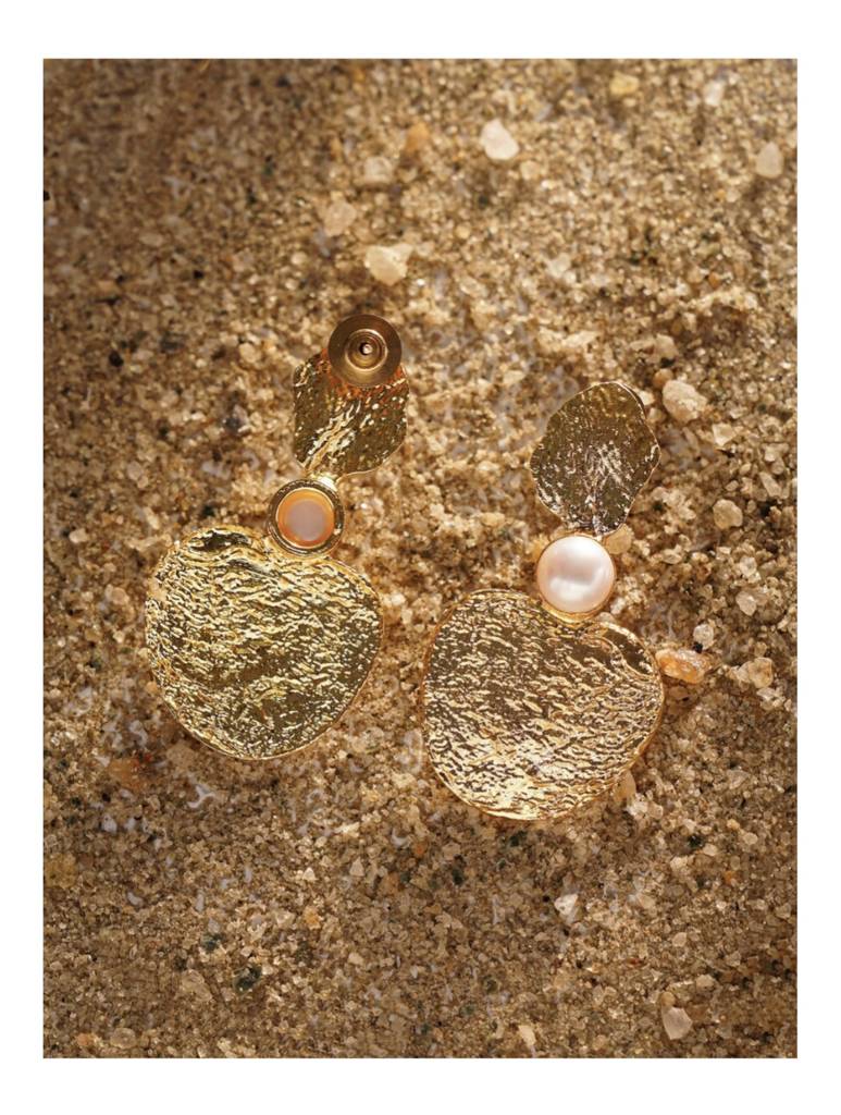 Baroque Fresh Water Pearl Gold Plated Earrings In Brass-Kj-Pg-008 : KJ-PG-008