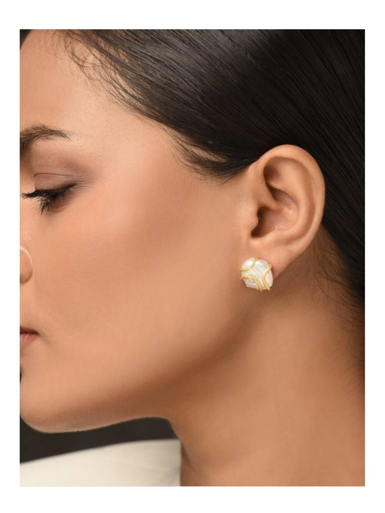 Baroque Fresh Water Pearl Gold Plated Earrings In Brass-Kj-Pg-010 : KJ-PG-010