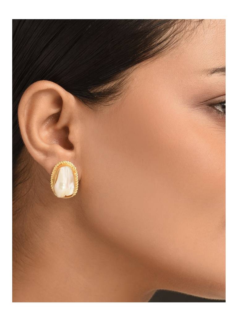 Baroque Fresh Water Pearl Gold Plated Earrings In Brass-Kj-Pg-013 : KJ-PG-013