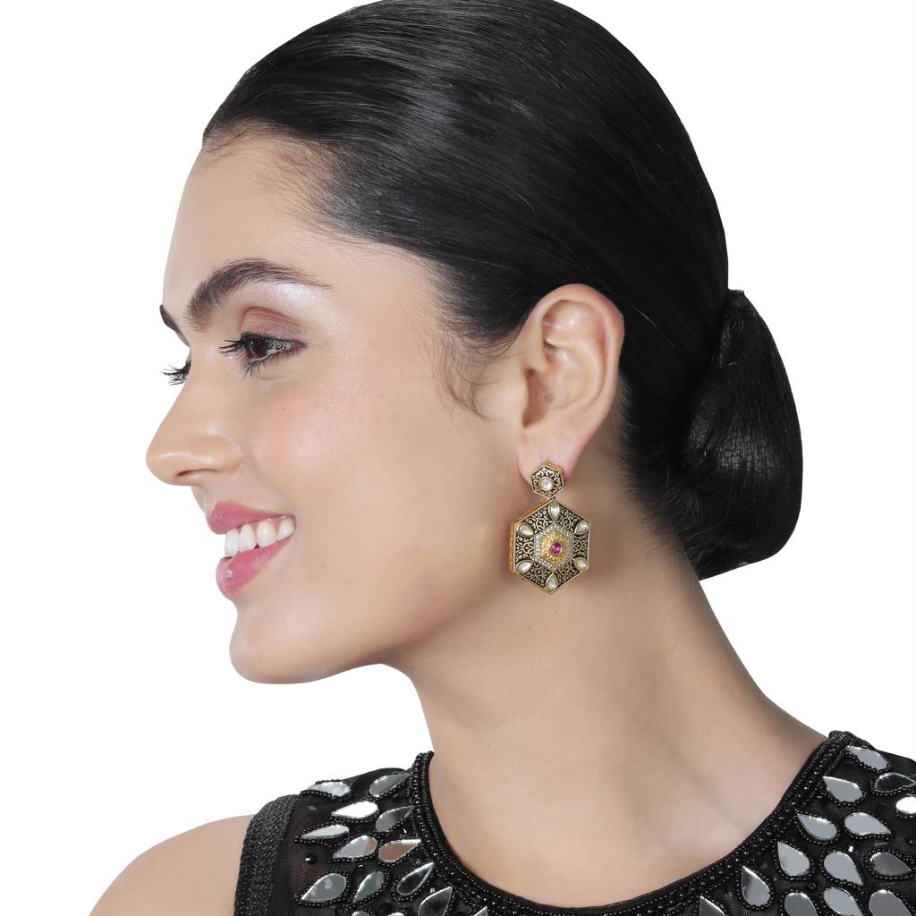 Black And Gold Meenakari Kundan Danglers : KM-ER-08-BLACK