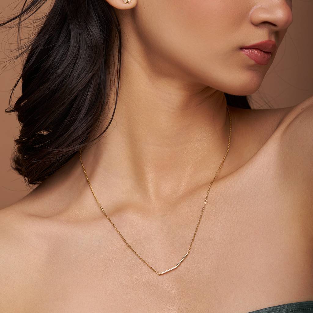 Diamond Bar Pendant Necklace : KNC0035