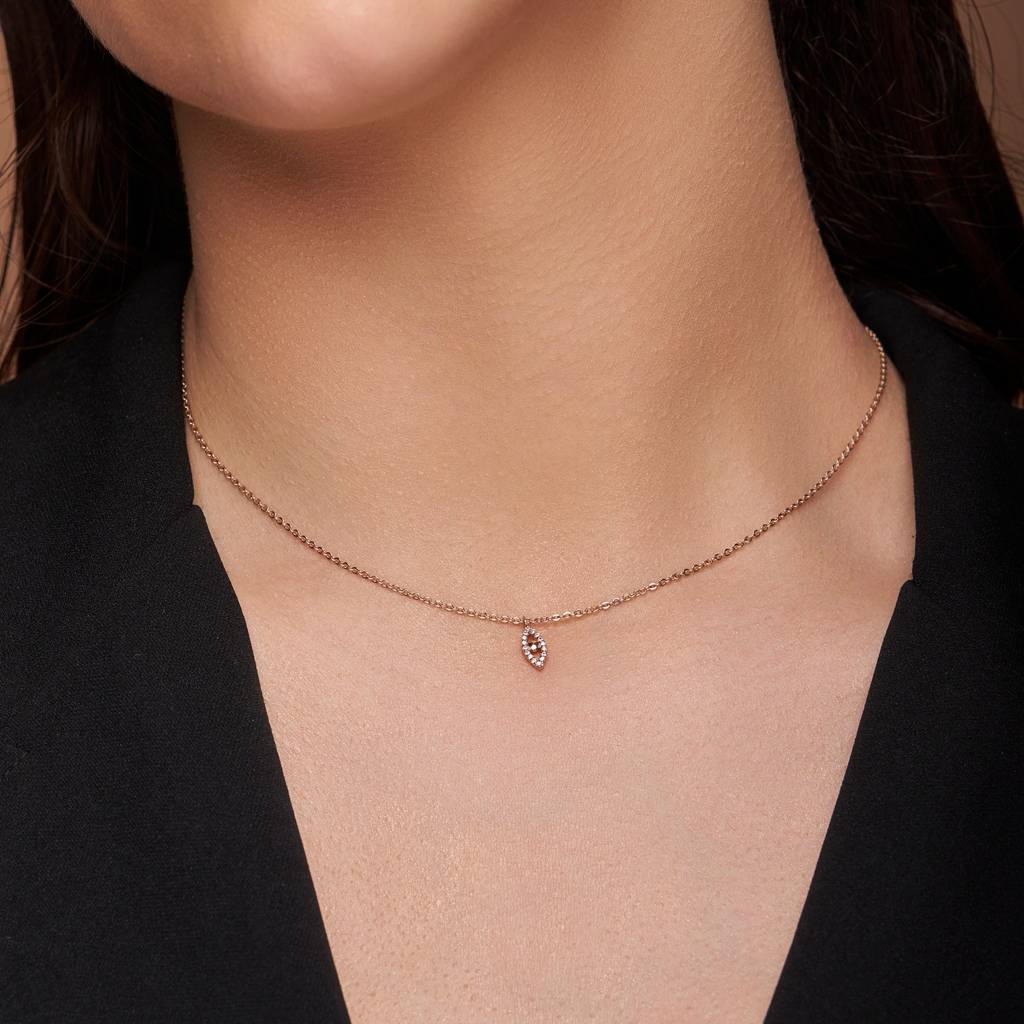 Glamorous Diamond Eye Pendant : KNC0042